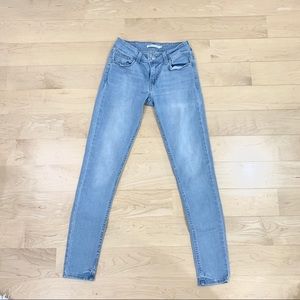 Levi’s skinny jeans